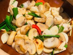 啫啫蘑菇煲-荣小馆(临海世纪花城店)