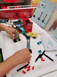 -Block Park 租乐高(D32店)