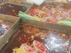 -正贰捌经重庆老火锅(建设路店)