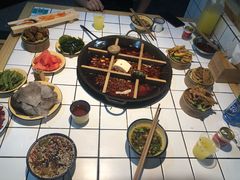 -瓜西西重庆火锅(花溪店)