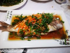 -宾朋海鲜美食餐厅·特色美食(兴海路店)