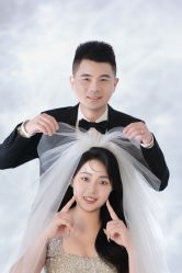 -青禾蒙娜丽莎婚纱摄影(武汉总店)