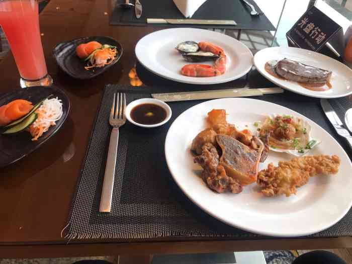 辽宁大厦·盛安汇-"是酒店的早餐厅,就在一楼大堂的左手边.开.