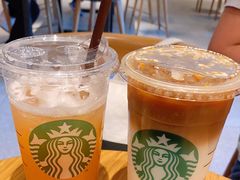 -星巴克臻选(上海中环广场2F店)