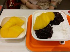 芒果白雪黑糯米-满记甜品(日月光二店)