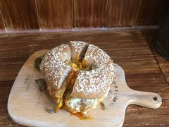 -Catch Bagel(芳草地店)