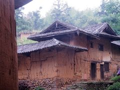 -初溪土楼群