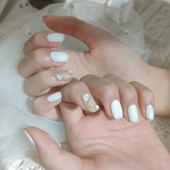 -YCai简薇美甲美睫美妆