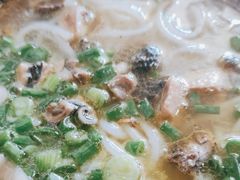 -正宗李家土鸡米线店