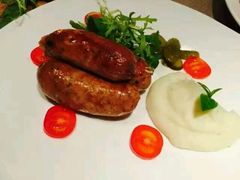 -AIR Restaurant & Lounge
