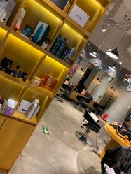 -时尚殿堂明星门店