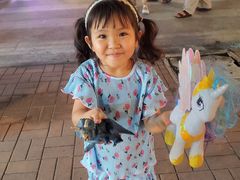 -席娜卡琳火车铁道夜市