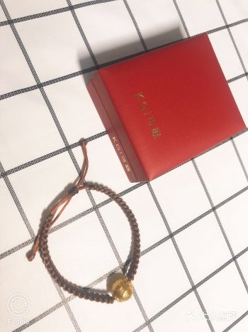 老阿姨不止爱"金"还送"金"