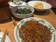 -一坐一忘云南菜(嘉里中心店)