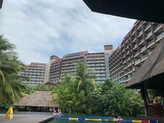 -三亚湾海居铂尔曼度假酒店