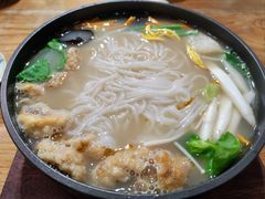 -勺子米线·云南传统小吃市集(四方街店)