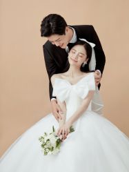 -至臻微拉婚纱摄影