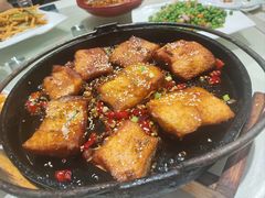 -龚兴城鱼羊吉·家传湖北菜(苗栗路总店)