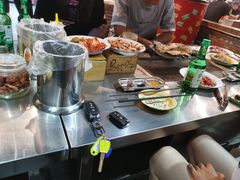 -马路牙子烧烤音乐酒馆(望京店)