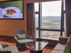 -景月阁空中食府(希尔顿酒店)