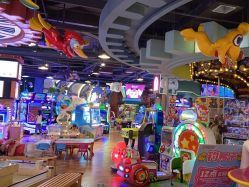 -卡通尼乐园(龙湖六合天街店)