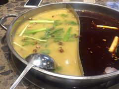 -肖肖酸萝卜鱼火锅(总店)