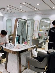 -镁连社·美联社