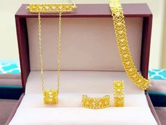 -翠微百货(龙德店)