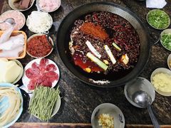 -星鸿社重庆老火锅(燃灯寺分店)