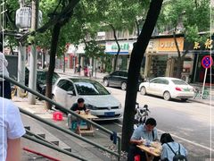 -覃肥叔桂林米粉(粮道街店)