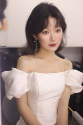 -艾米丽婚纱礼服