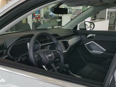 -上海冠松华奥奥迪4S店(张江店)