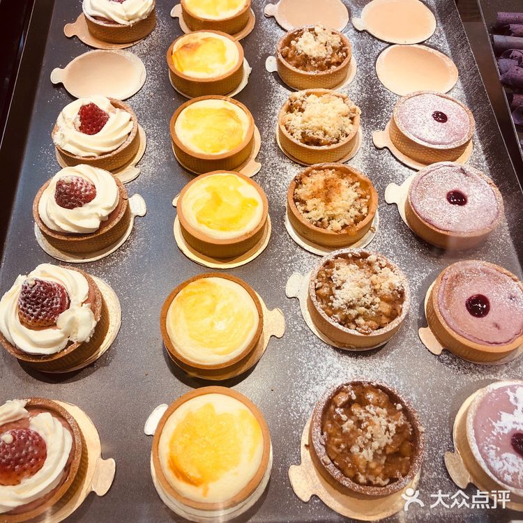 不容错过^_^ 服务员很是热情，耐心地向我介绍