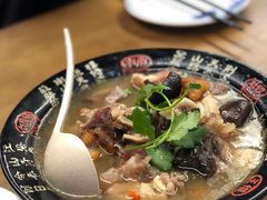 -老谭虾王蟹皇·龙虾·烧烤(蝴蝶湾店)