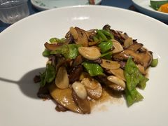 -一坐一忘云南菜(嘉里中心店)