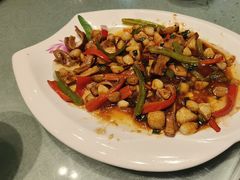 -老码头黑皮肘子锅包肉(赣水路店)