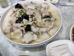 -六和聚传统烤鸭.天津菜(和平店)