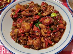 烧椒肥肠-荆九爷爆炒桥头三嫩(浙大店)