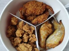 -必胜客(龙吴宅急送店)