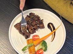 -mordew加州日记西餐&小酒馆(新天地店)