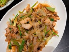 葱爆海螺片-五谷丰登农家院·地道胶东菜·海鲜烧烤(威海店)