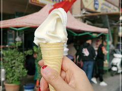 -古老冰山特色冰淇淋店(艾提尕尔店)