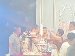 -汇丰百宴(甲尔坝农贸市场店)