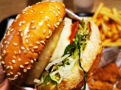 -The Habit Burger Grill 哈比特汉堡(复兴soho店)