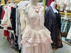 -甜镜物语 LOLITA·汉服·JK制服三坑生活馆(滨江道店)