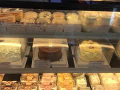 -红宝石·鲜奶小方·海派西点房(浦三店)