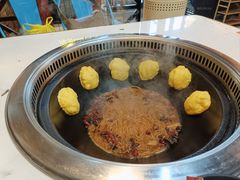 -哈尔滨烧烤·山河村铁锅炖(交大店)