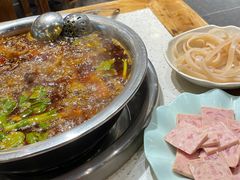 -肖肖酸萝卜鱼火锅(总店)