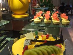 -海口绿发希尔顿酒店-田园汇自助餐·三文鱼·海鲜