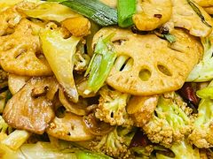 -老来福·非遗酸汤兔(凯旋路店)
